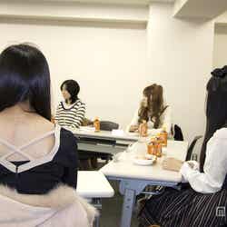 ネット通販を利用するユーザーを集めた座談会の様子