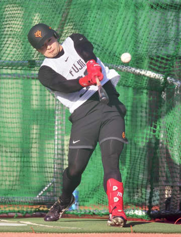 巨人・ドラ6藤井“浦学のジャッジ”片りん見せた バックスクリーン直撃！初フリーで“驚弾”連発