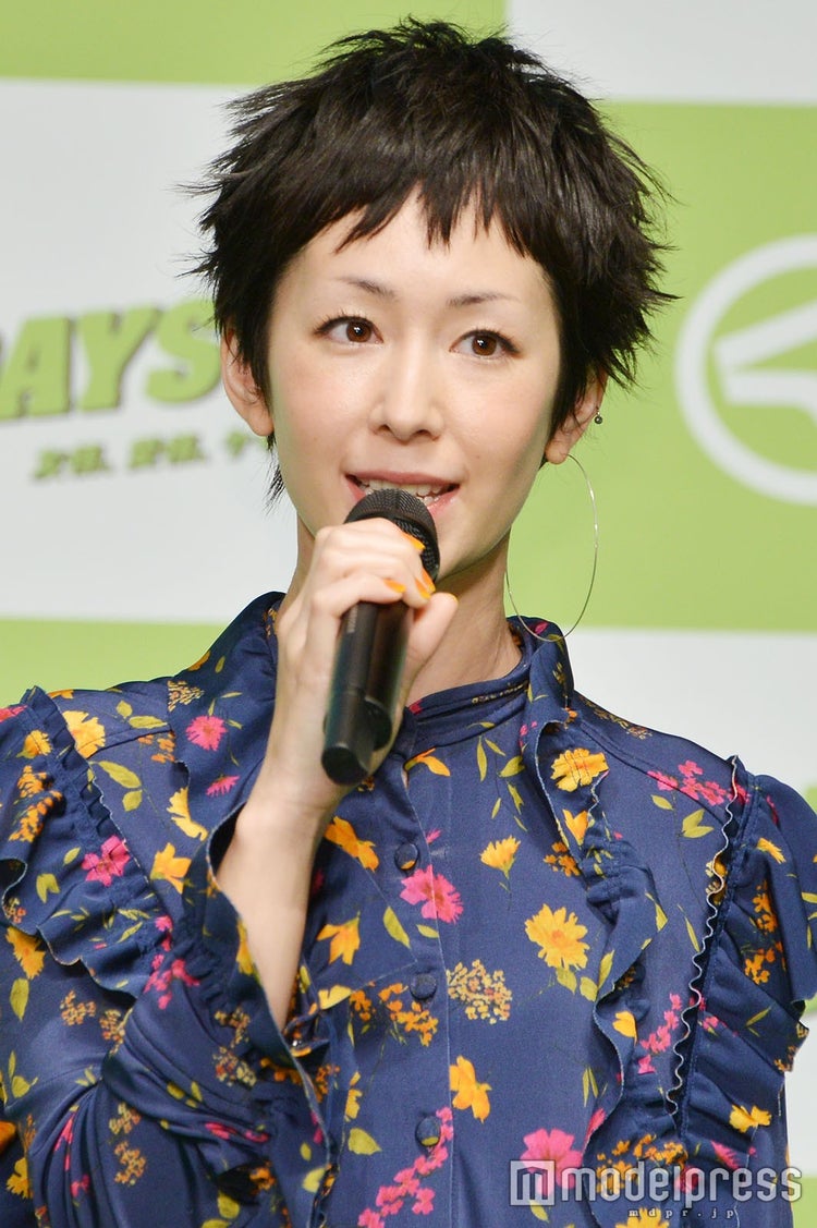 画像5 6 木村カエラ ハイトーン ブルーの新ヘアに 素敵な色 かっこいい と反響 モデルプレス
