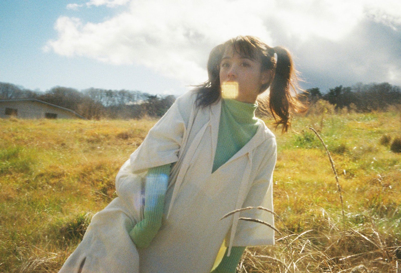 橋本環奈「レアなツインテール」姿披露「可愛さ無限大」「漫画から飛び出してきた感じ」の声