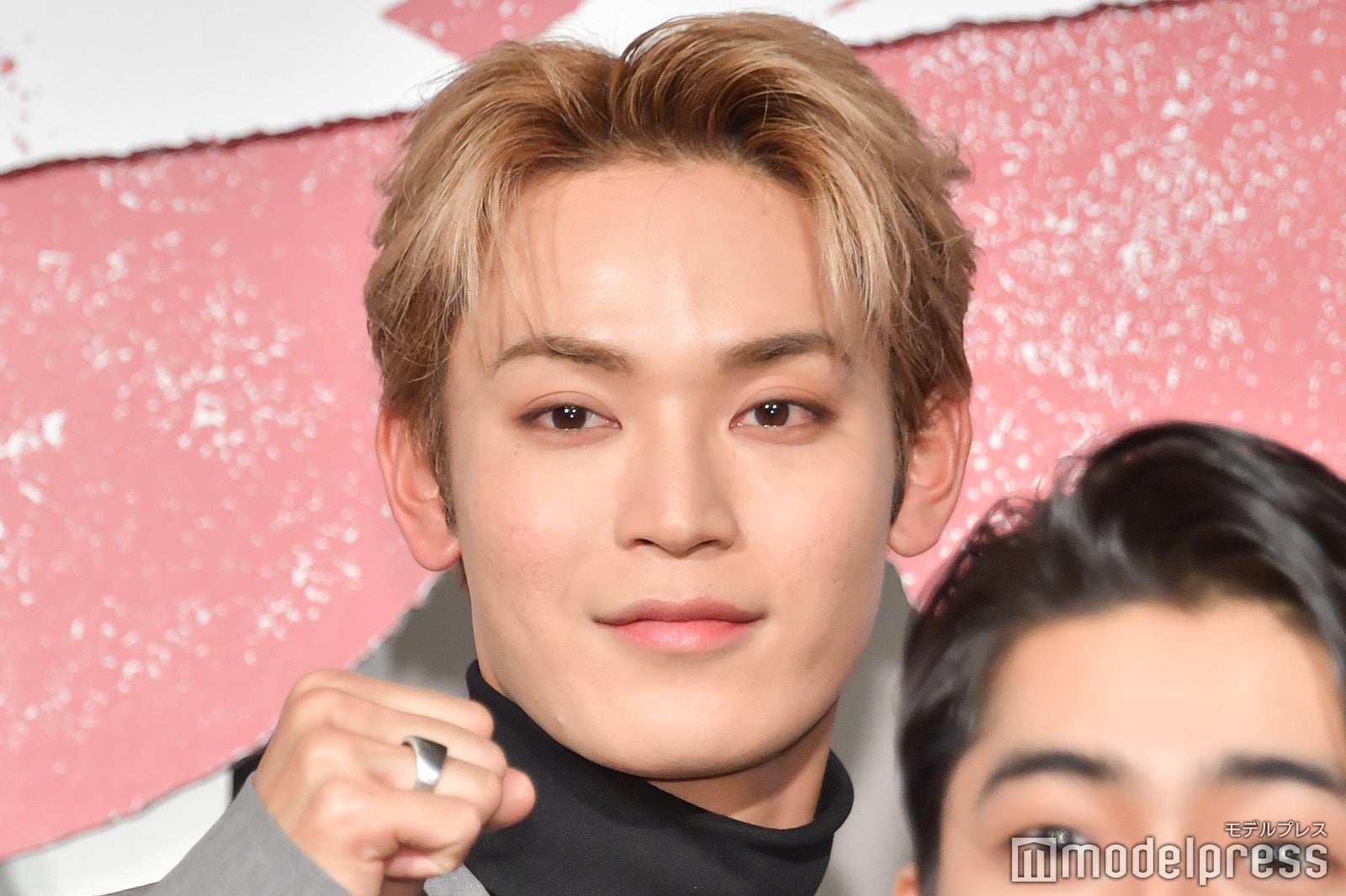 與那城奨（C）モデルプレス