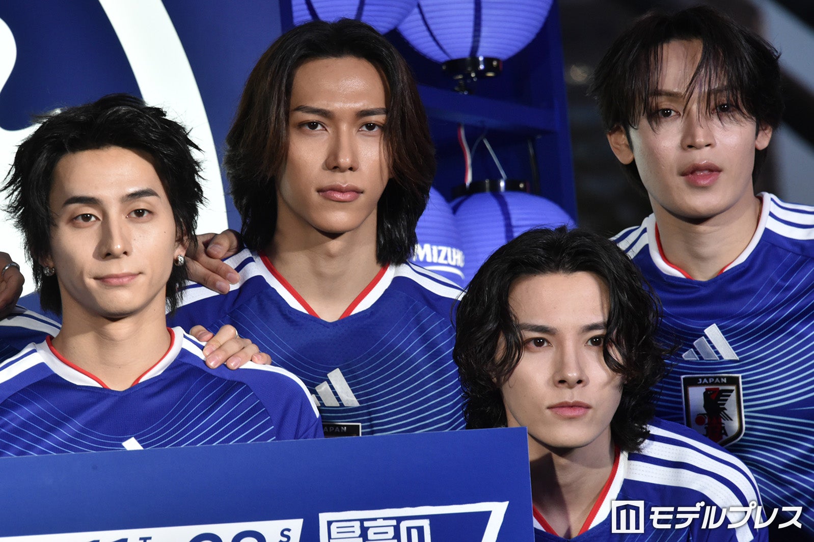 （左から）西洸人、池崎理人、川西拓実、與那城奨（C）モデルプレス
