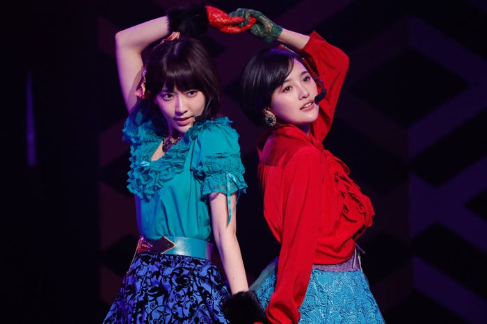 宮脇咲良、兒玉遥(C)AKS