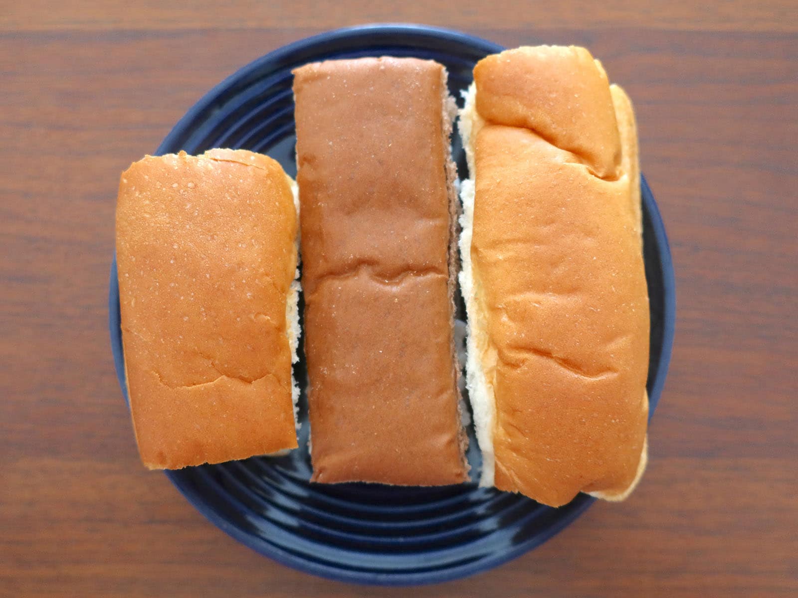なかよしパンといちごジャムサンドを食べ比べ