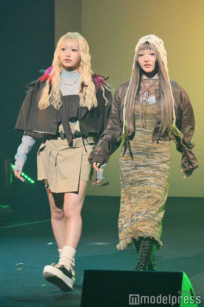 コノリリ(コノミ、ライリー)(C)モデルプレス