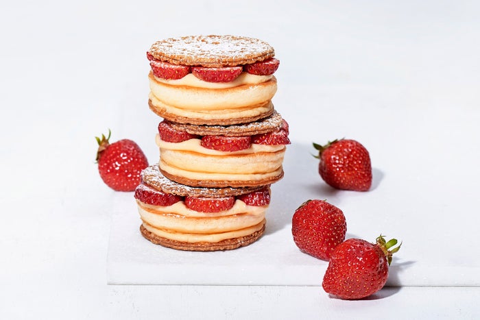 ンケーキパイ ストロベリーミルフィーユ／画像提供：株式会社フレーバーワークス