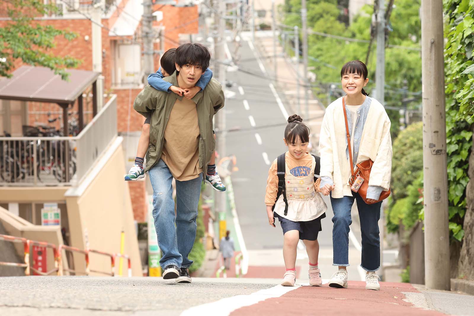 奈緒、永山瑛太「あなたがしてくれなくても」第5話より（C）フジテレビ