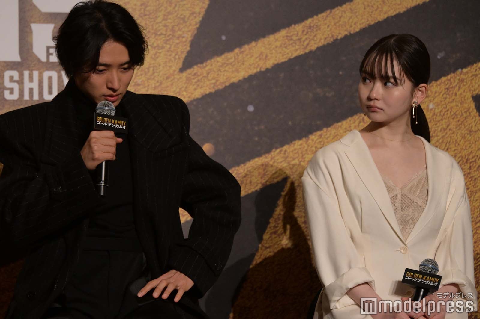 山崎賢人、山田杏奈（C）モデルプレス