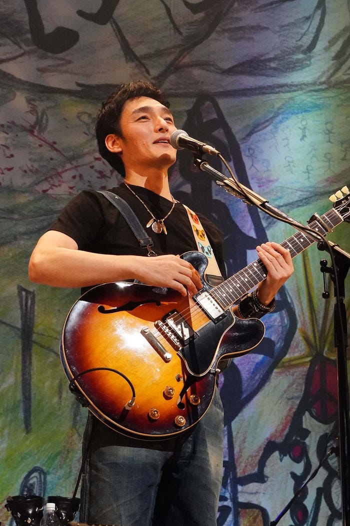 草なぎ剛(提供写真)