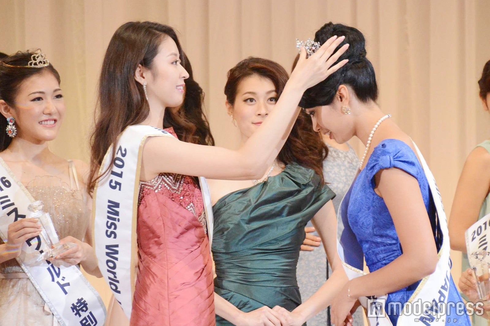 ミス ワールド16 日本代表決定 インドと日本のハーフ美女に栄冠 モデルプレス