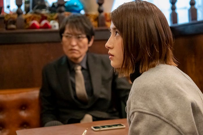 千原ジュニア、若月佑美 (C)カンテレ