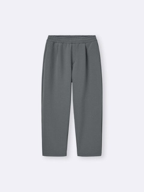 2025guパフスウェットキャロットパンツ