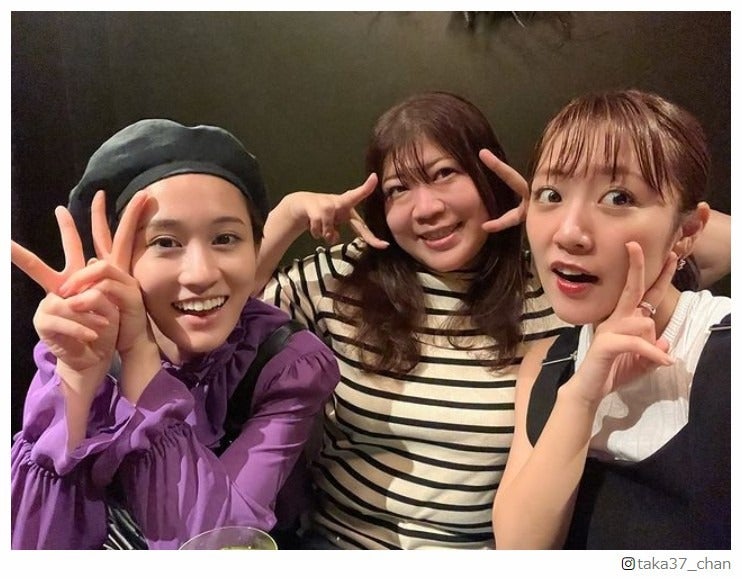 （左から）前田敦子、茅野しのぶ氏、高橋みなみ／高橋みなみInstagramより