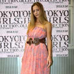 土屋アンナ