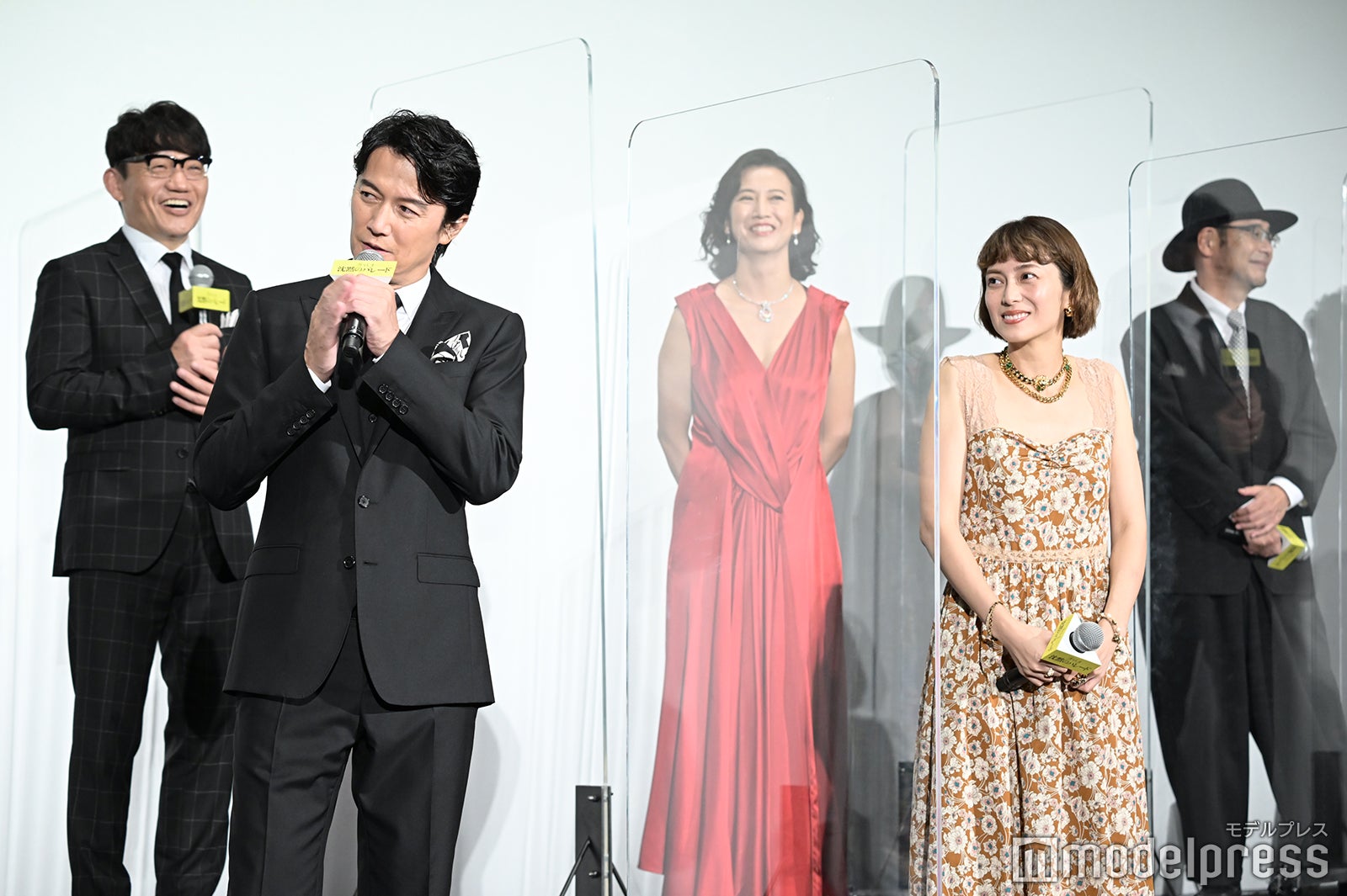 飯尾和樹、福山雅治、戸田菜穂、柴咲コウ、田口浩正 （C）モデルプレス