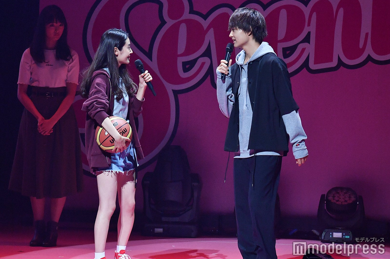  （C）モデルプレス