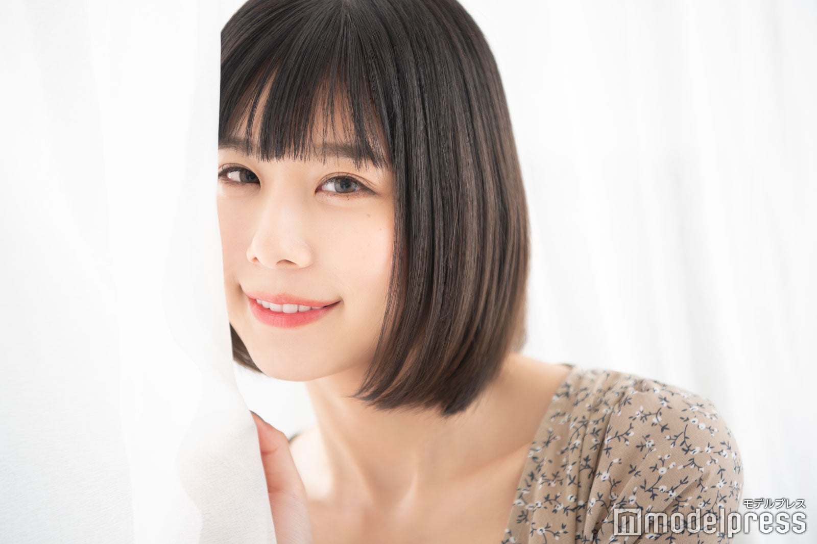 モデルプレスのインタビューに応じた有村藍里（C）モデルプレス