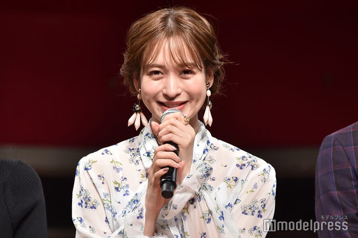 野崎萌香(C)モデルプレス