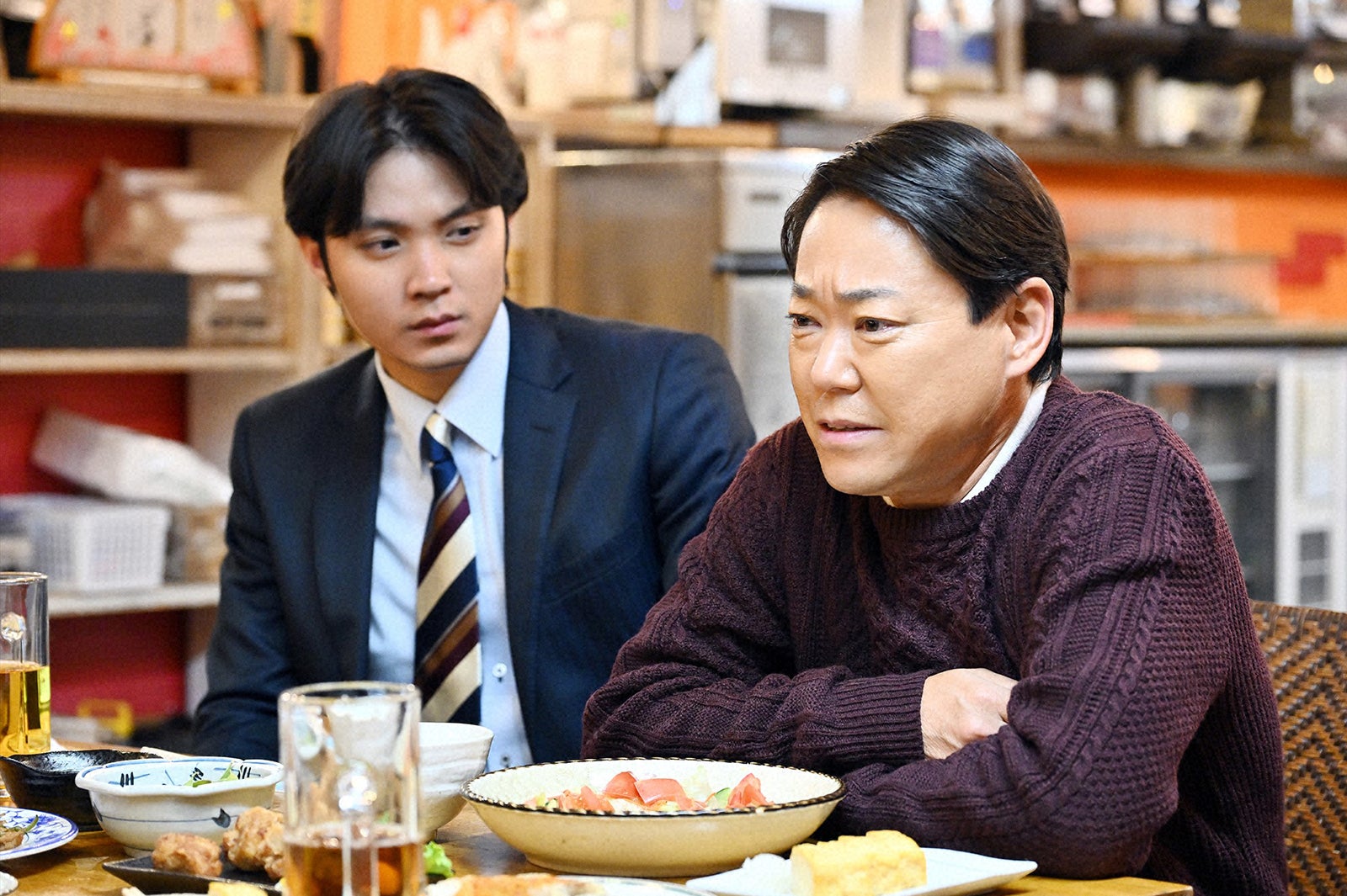 磯村勇斗、阿部サダヲ「不適切にもほどがある！」第1話より（C）TBS