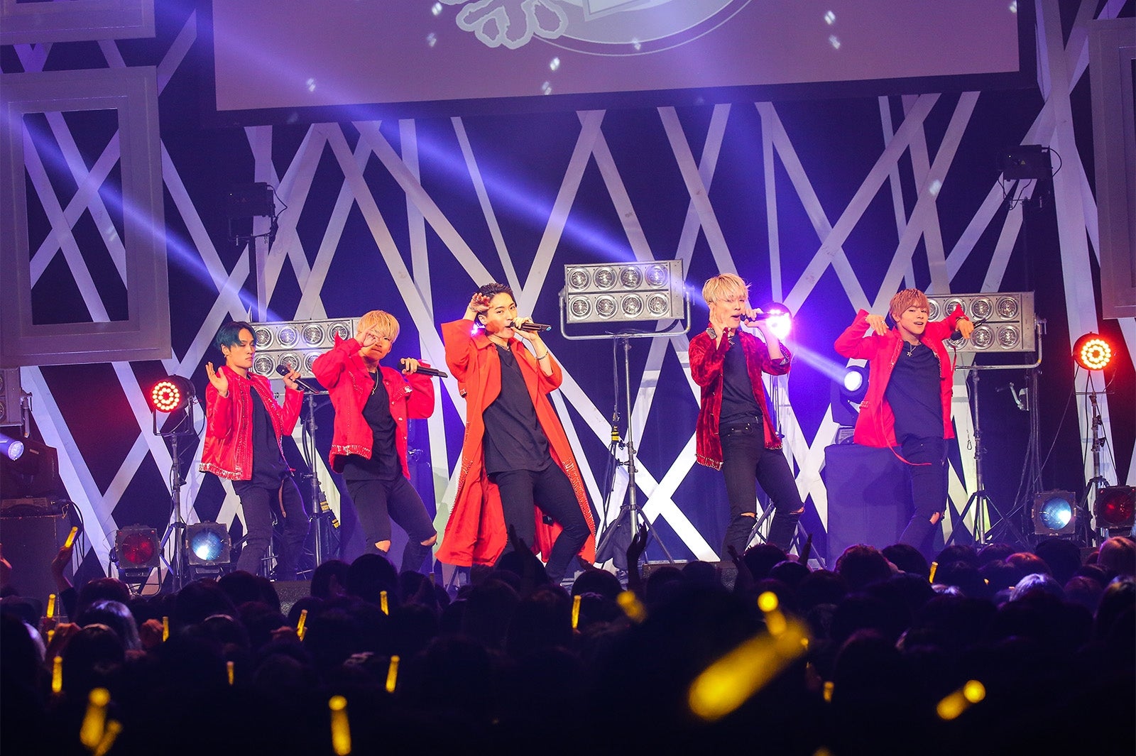 X4（提供写真）