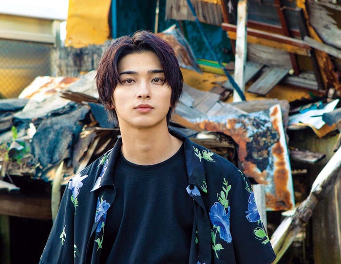 横浜流星写真集『流麗』/(C)KADOKAWA