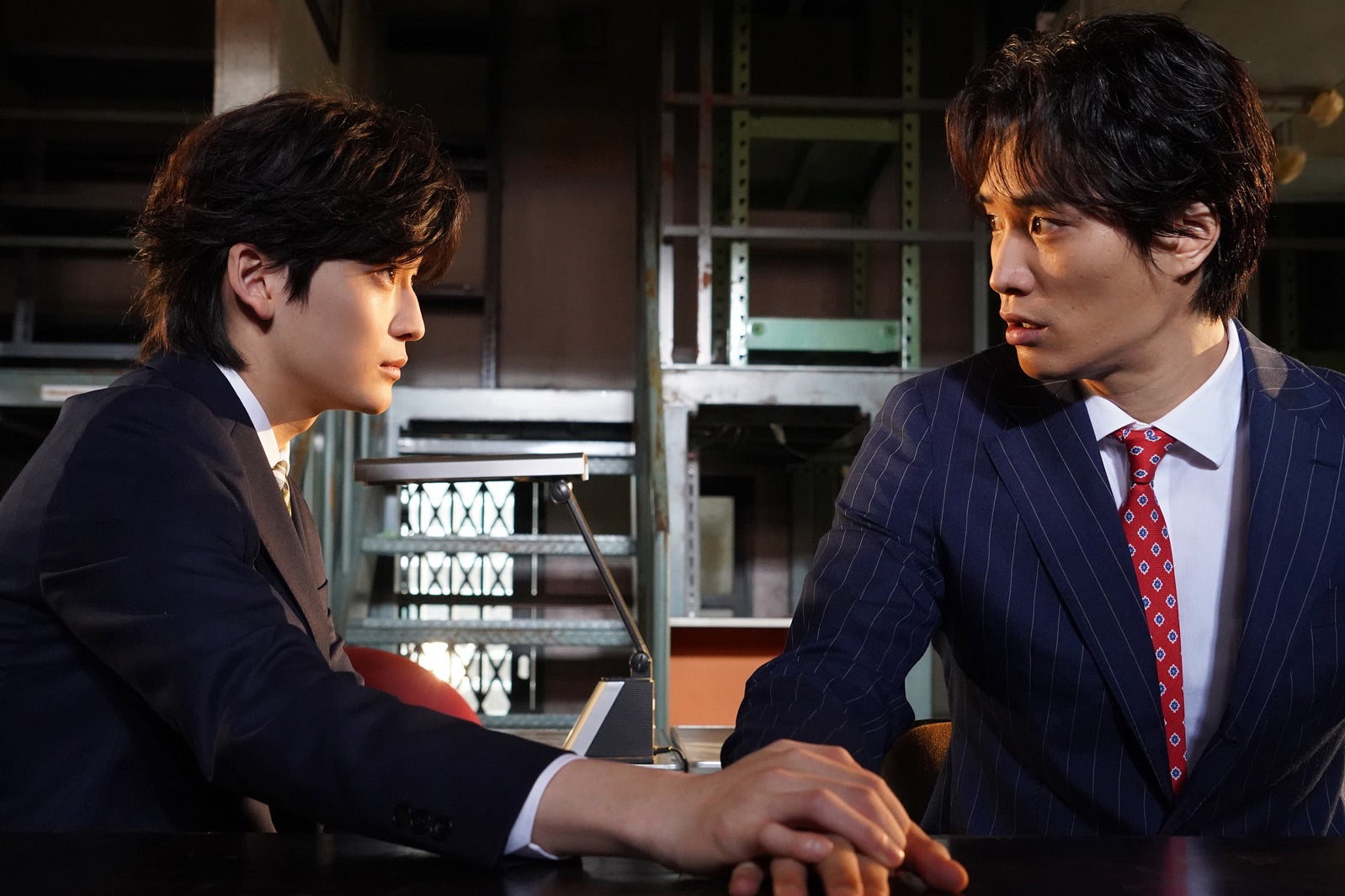 高橋文哉、鈴木伸之（C）日本テレビ