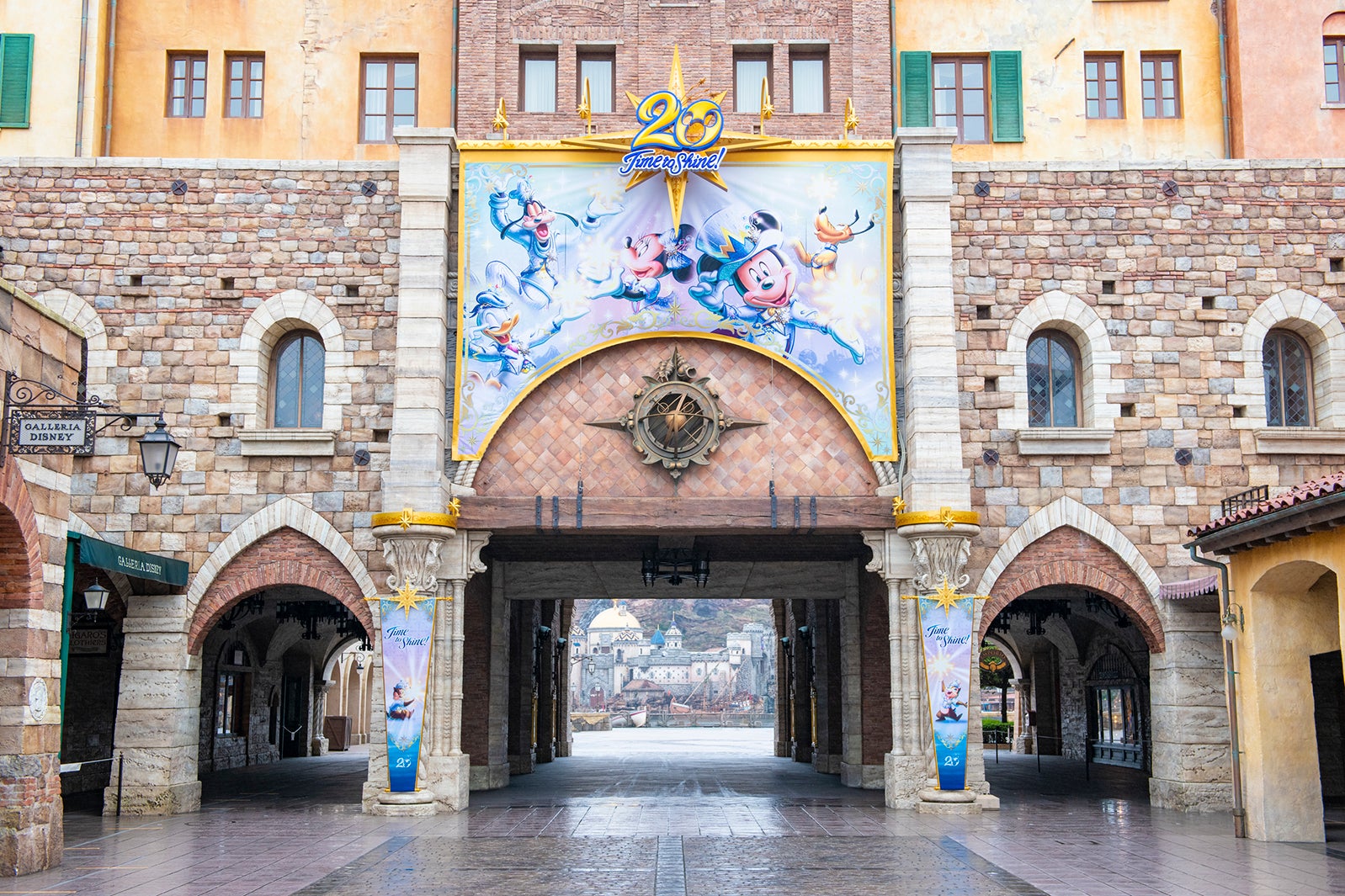 デコレーション（C）Disney