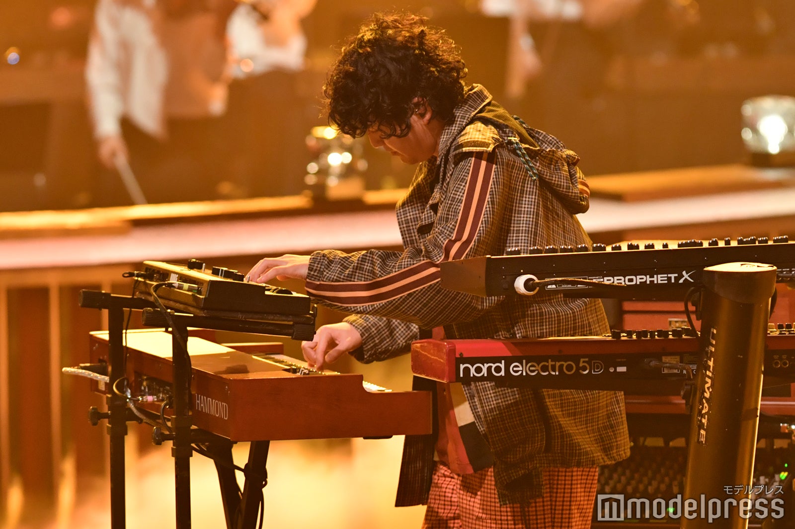 （C）モデルプレス