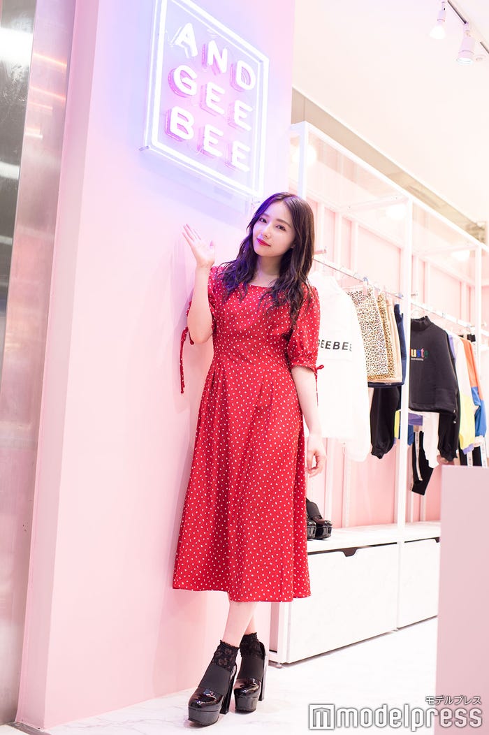 村瀬紗英/「ANDGEEBEE」ラフォーレ原宿店にて(C)モデルプレス