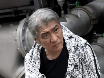 吉川晃司 左目失明危機で緊急手術 今月の2公演は延期に