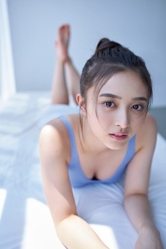 乃木坂46 井上和1st写真集(講談社)撮影/中村和孝