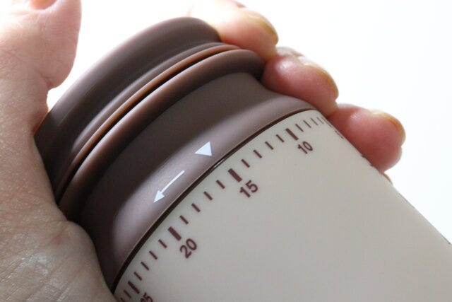 ダイソーのアナログキッチンタイマー（コーヒー牛乳）のメモリを好きな時間に合わせる