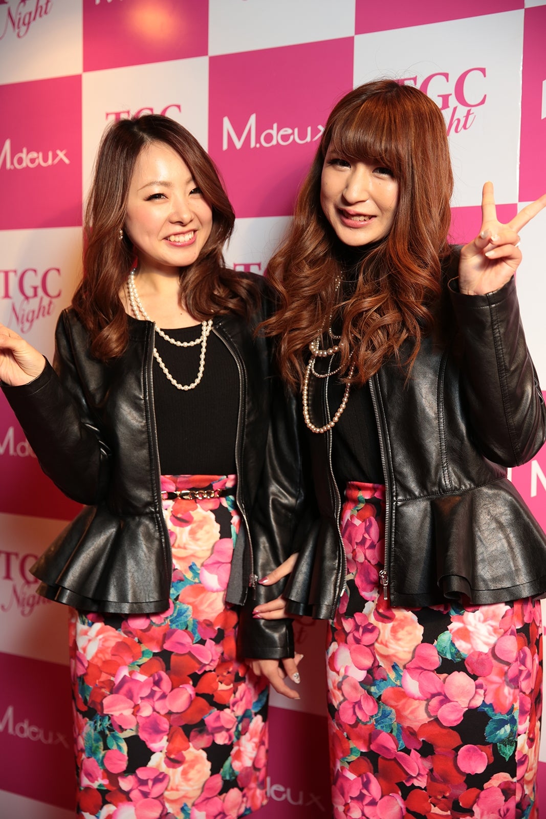 大きな花柄プリントのスカートが人気