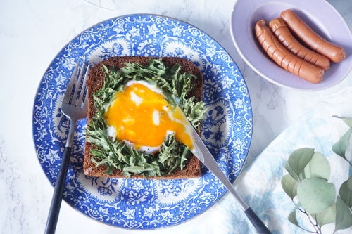 春菊と卵のすき焼き風巣ごもりサンド