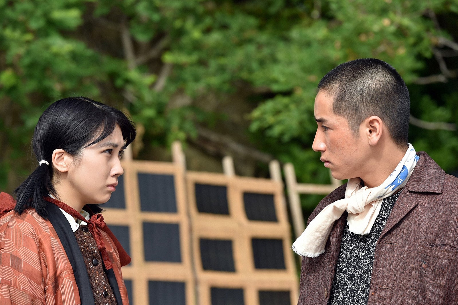 松本穂香、大内田悠平／「この世界の片隅に」（C）TBS