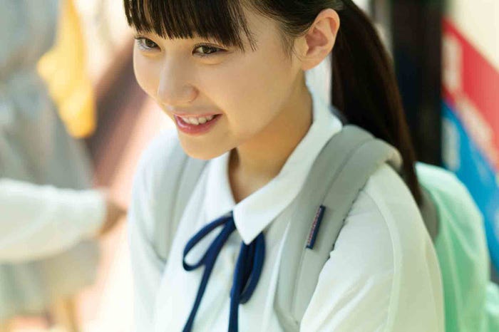 撮影:細居幸次郎/HKT48田中美久写真集「1/2少女」(双葉社)