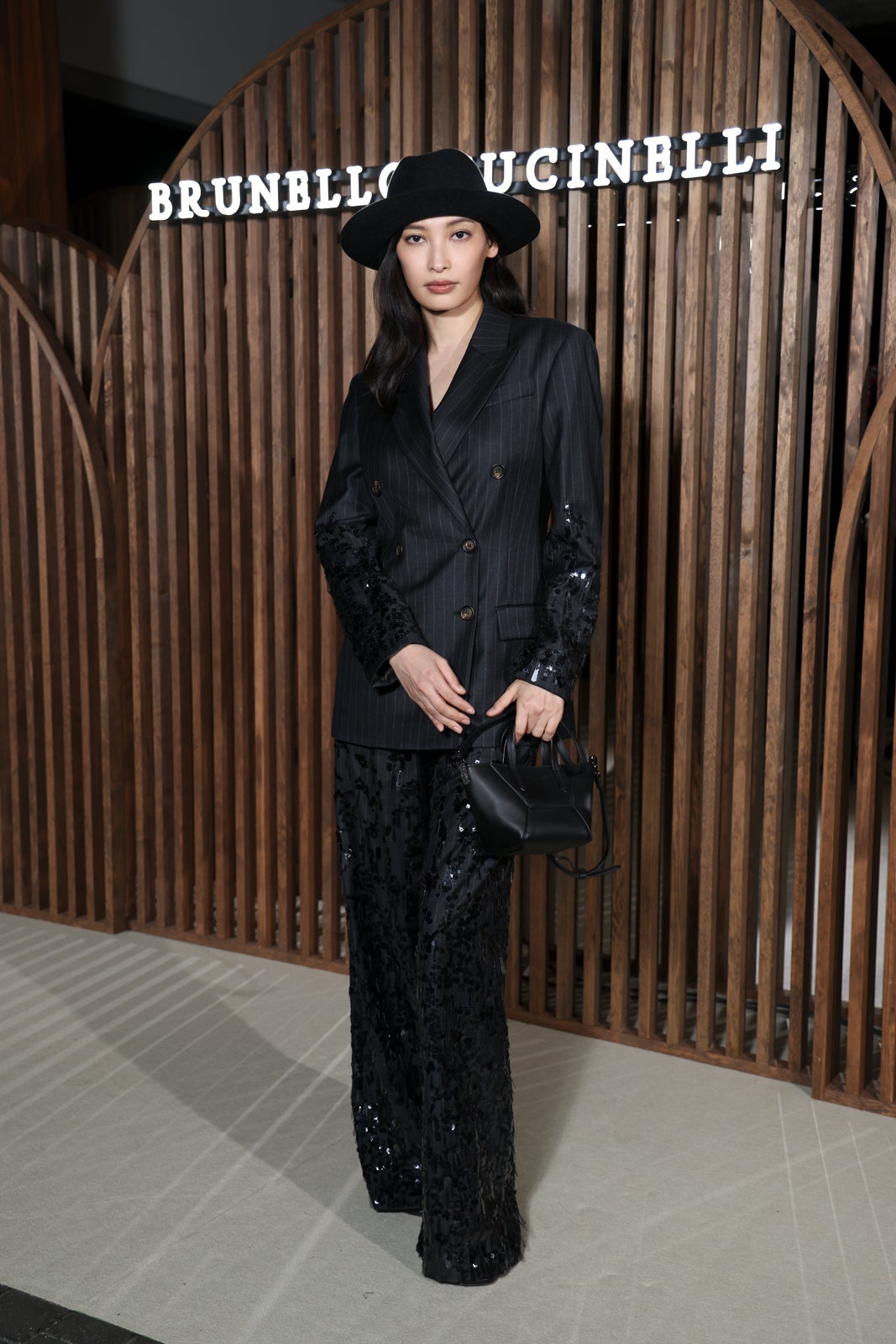 超美品 ブルネロクチネリ 刺繍 モニーレ ブルゾン 高級品 超美品 ブルネロクチネリ 刺繍 モニーレ ブルゾン 高級品