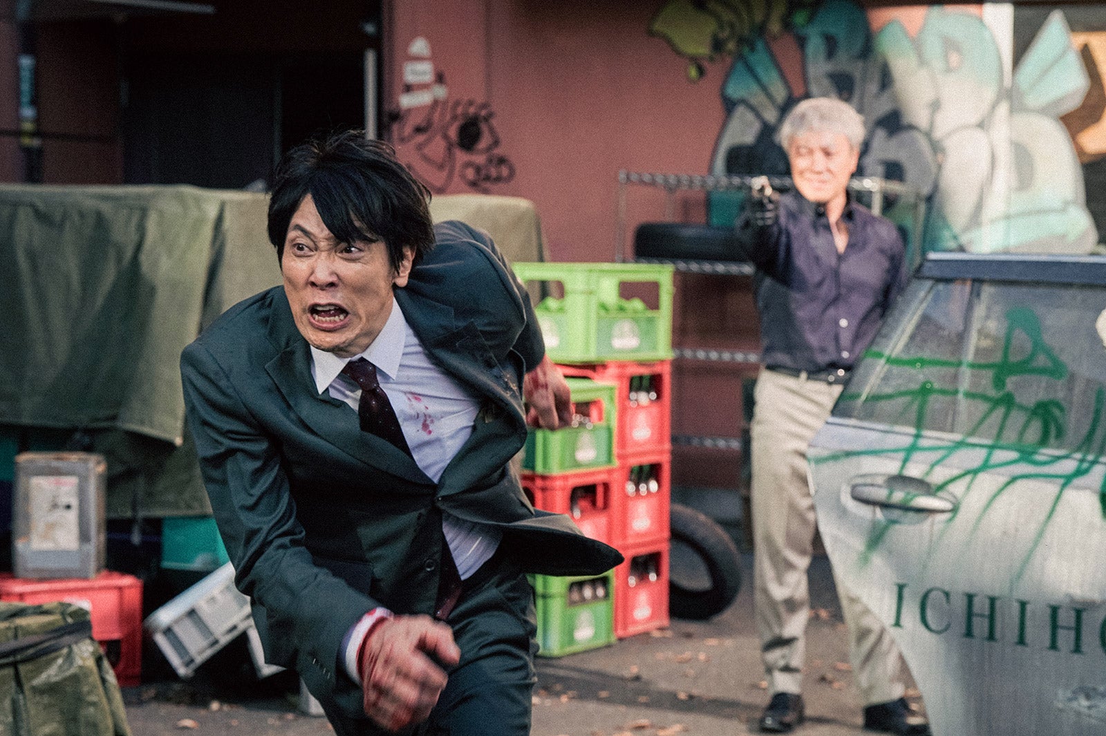 佐々木蔵之介、音尾琢真（C）2024映画「マイホームヒーロー」製作委員会