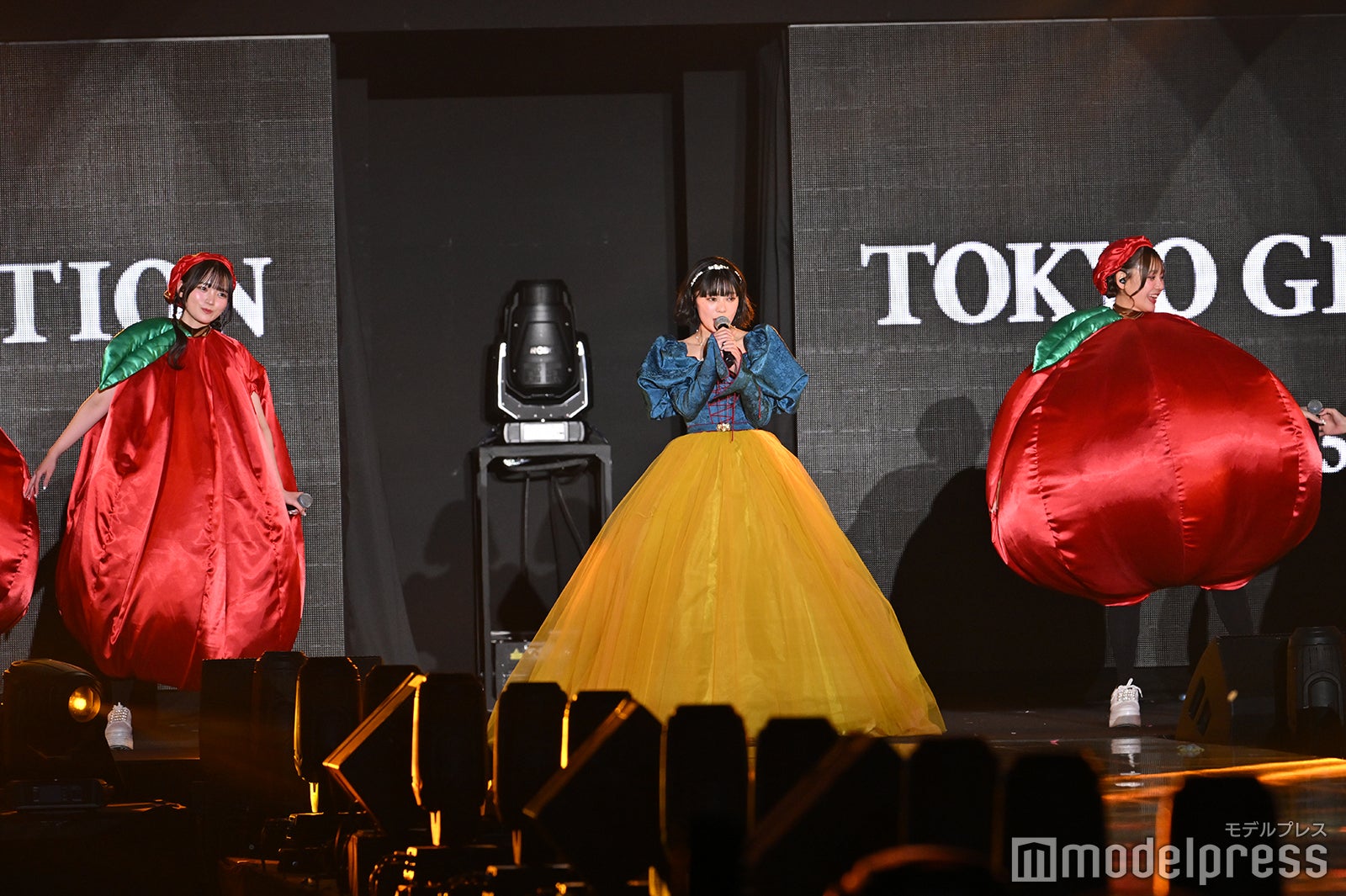 （C）モデルプレス