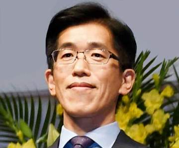 「この政治家が一番すごい。将軍ってこんな感じ」元経産省官僚が元首相に感服 公約実行も仰天結末「『政治の世界はダマされるヤツが悪い』と。最後はバッサリ」