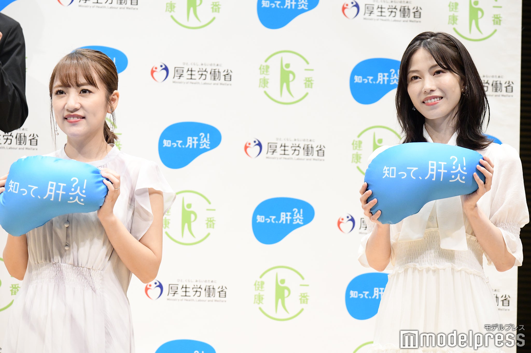 高橋みなみ、横山由依（C）モデルプレス