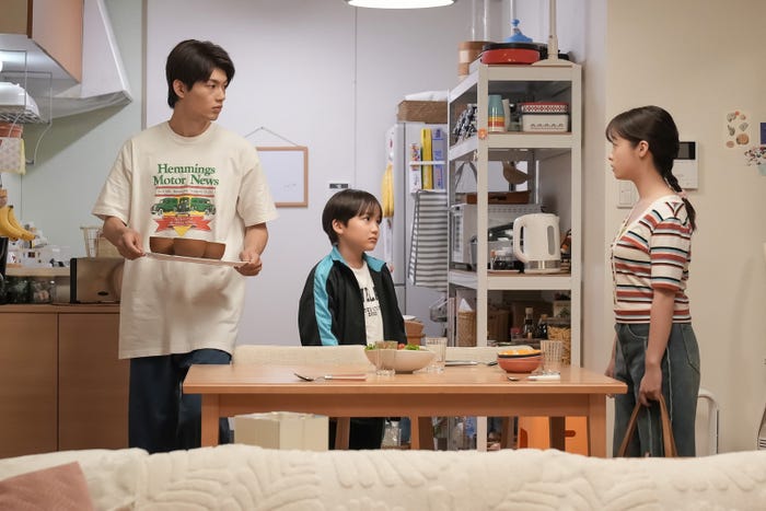 佐野勇斗、宮崎莉里沙、橋本環奈(C)NHK