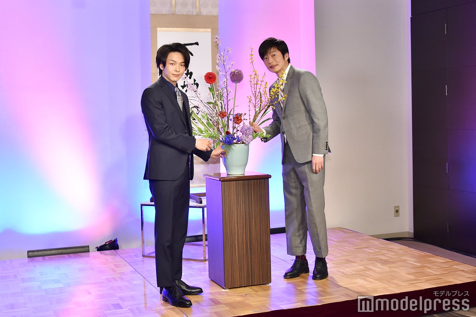 中村倫也、田中圭（C）モデルプレス