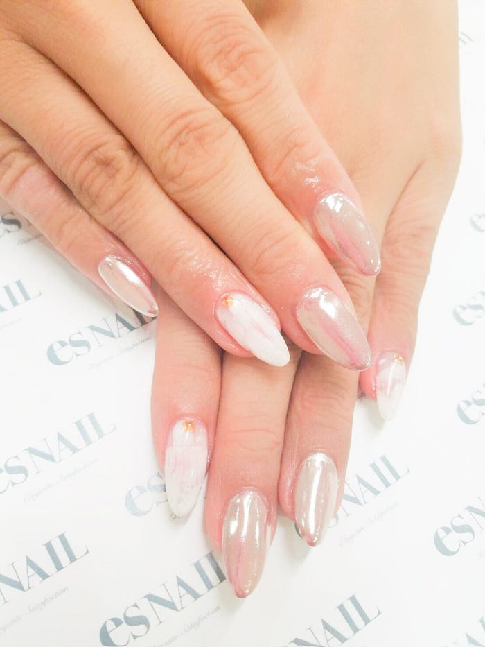 大人女子にもピッタリ/画像提供:esNAIL