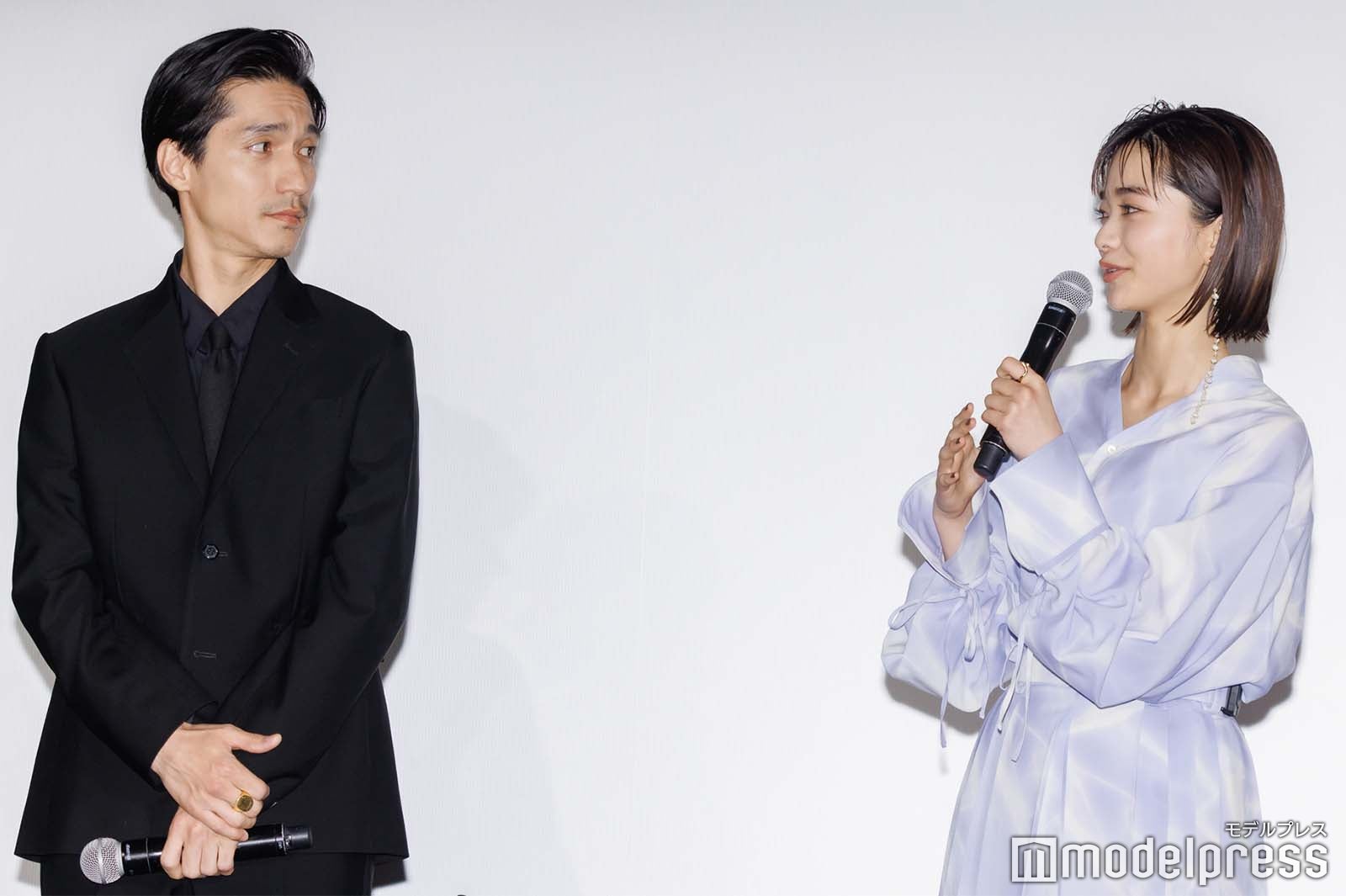 錦戸亮、見上愛（C）モデルプレス