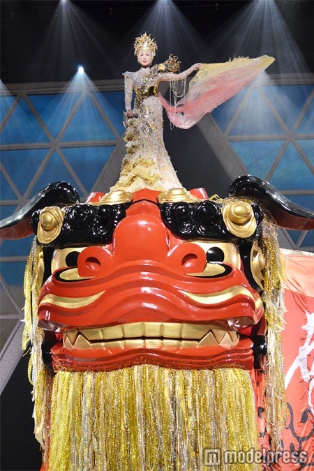 ＜紅白リハ2日目＞小林幸子、ド派手衣装お披露目　嵐・松本潤もびっくり