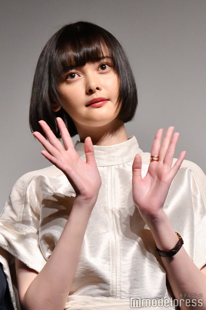 玉城ティナ 私服 セルフメイクでサプライズ 関係者から絶賛の嵐 惡の華 モデルプレス 玉城ティナ 私服 セルフメイクでサプライズ 関係者から絶賛の嵐 惡の華 モデルプレス