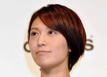 えっ2人とも40代なの！？ビーチの妖精とバド界レジェンドのプライベート2ショにファン騒然「目ぇと脳ミソと心が喜んでます」低迷中の“推し”にエールも