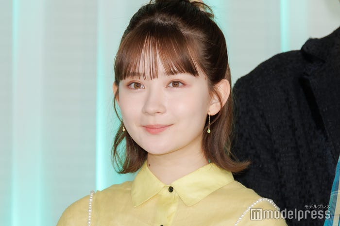 深田竜生を絶賛した畑芽育(C)モデルプレス