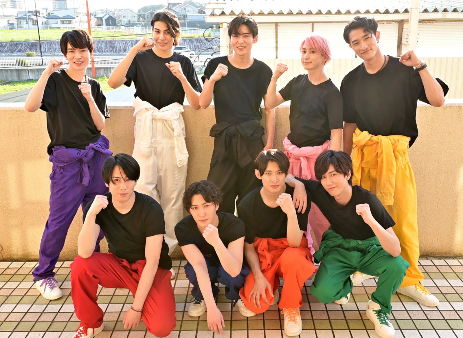 Snow Man、“おそ松ダンス”でサプライズ メンバー涙の結末